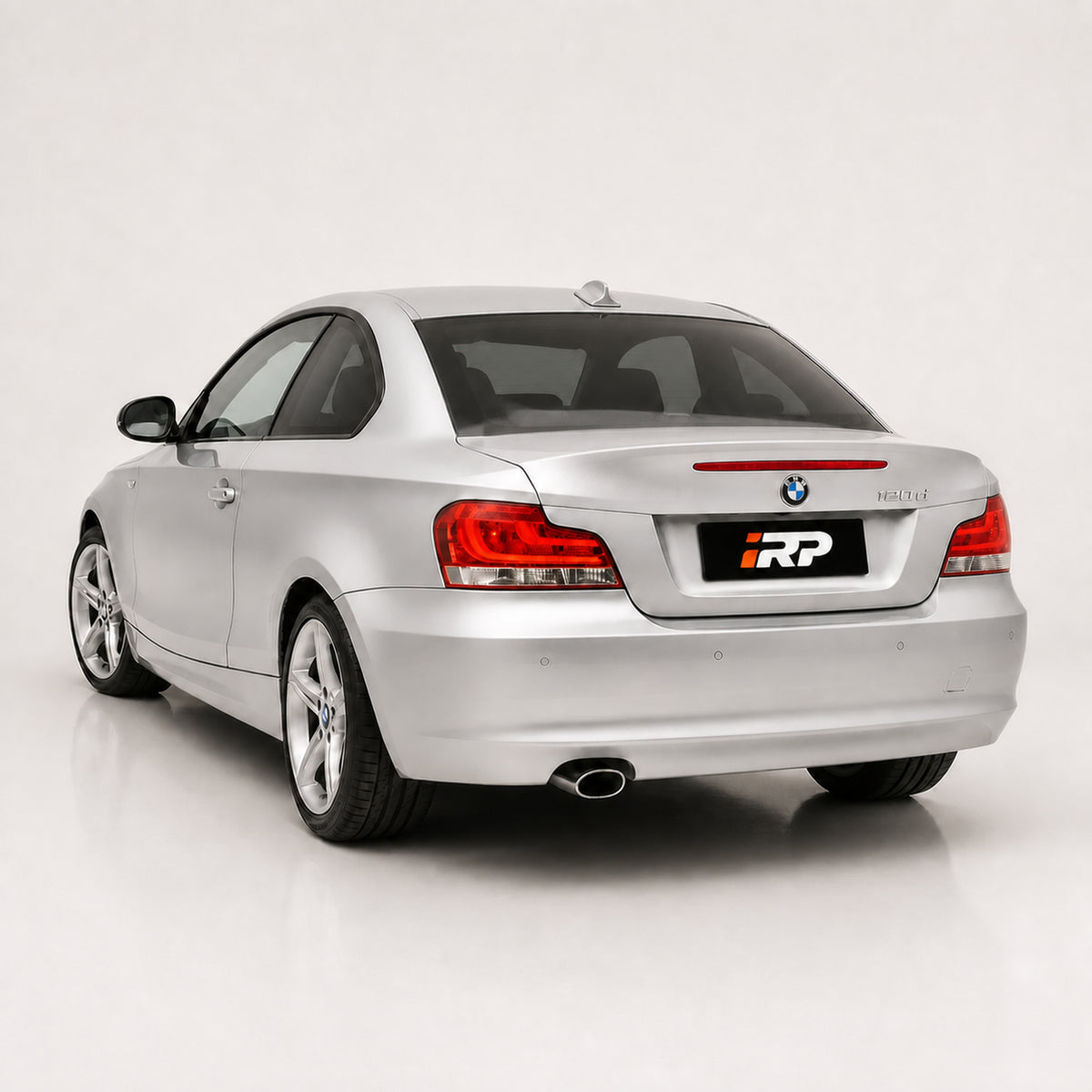 Aleron BMW Serie 1 125 135 E82 estilo M4 Negro Brillante. [irp-catalog:aler034-1-c-before.webp:d468657f6f4ac232]