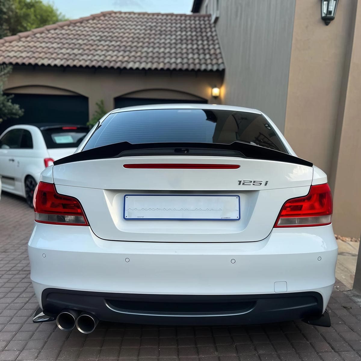 Aleron BMW Serie 1 125 135 E82 estilo M4 Negro Brillante