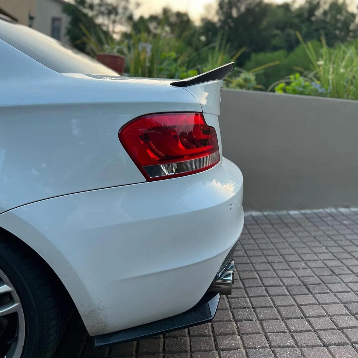 Aleron BMW Serie 1 125 135 E82 estilo M4 Negro Brillante