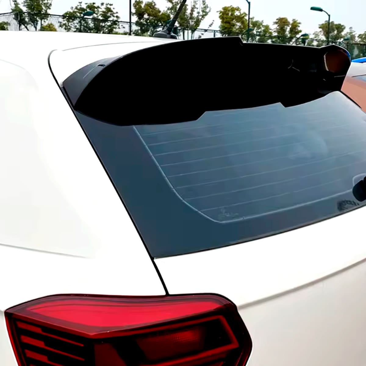 Alerón para Volkswagen Polo 18-25 Estilo Rs Negro Brillante