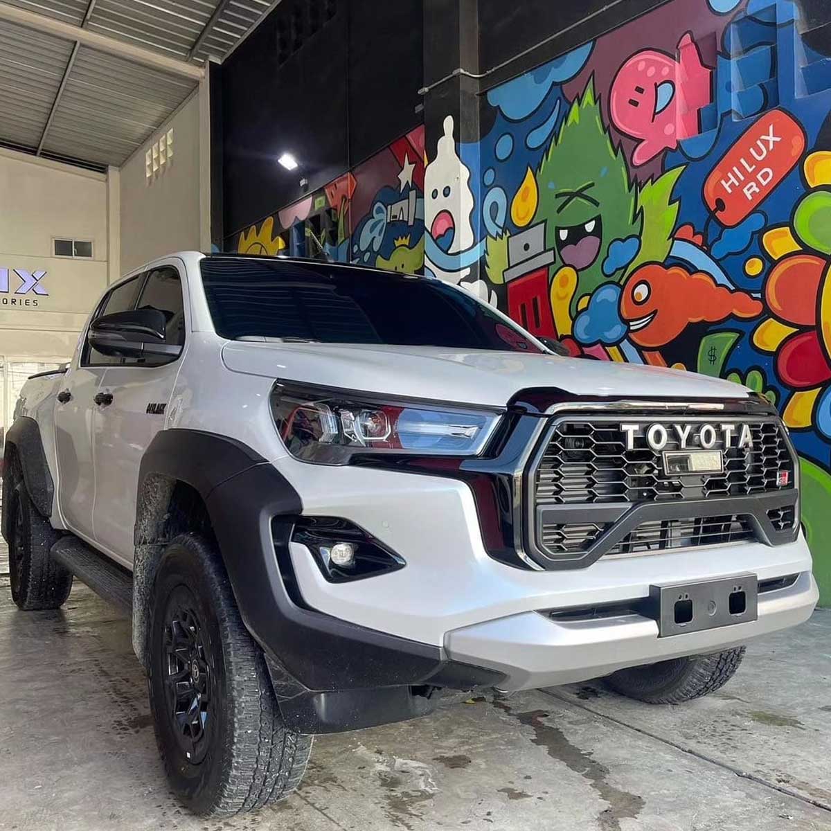 Kit de Conversion a GR para Toyota Hilux 2021+ completo Bodykit