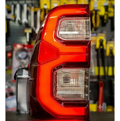Faros Traseros Para Toyota Hilux 2016 A 2026 Led Gr Ambos Lados Rojo