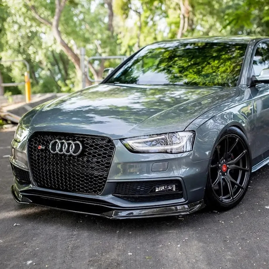 Parrilla estilo RS4 para Audi A4/S4 13-16 Negra con borde negro.