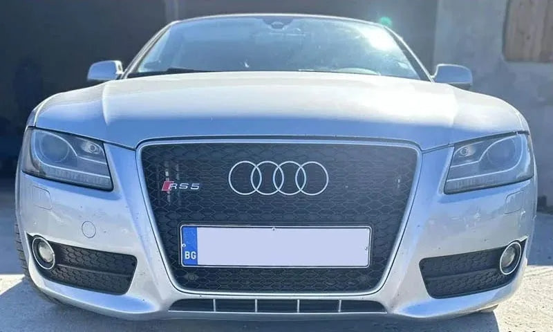 Parrilla estilo RS5 para Audi A5 08-11 con Borde Cromado.
