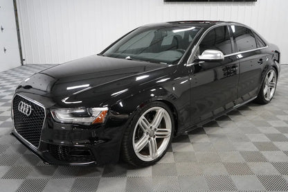 Parrilla estilo RS4 para Audi A4/S4 13-16 Negra con borde cromado.
