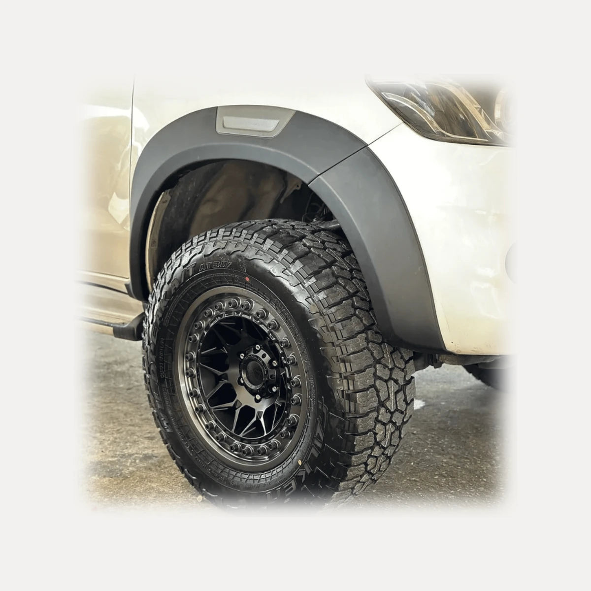 Ensanches Fenders X 4 para Toyota Hilux 2015-2022. [IRP-CATALOG:FEND004-GALLERY-1-C.webp:d0740b2c42e2a10d]