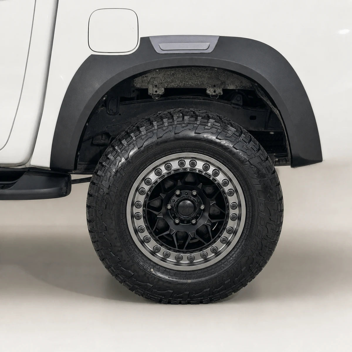 Ensanches Fenders X 4 para Toyota Hilux 2015-2022. [irp-catalog:fend004-gallery-3-c.webp:2351b29b4d577011]