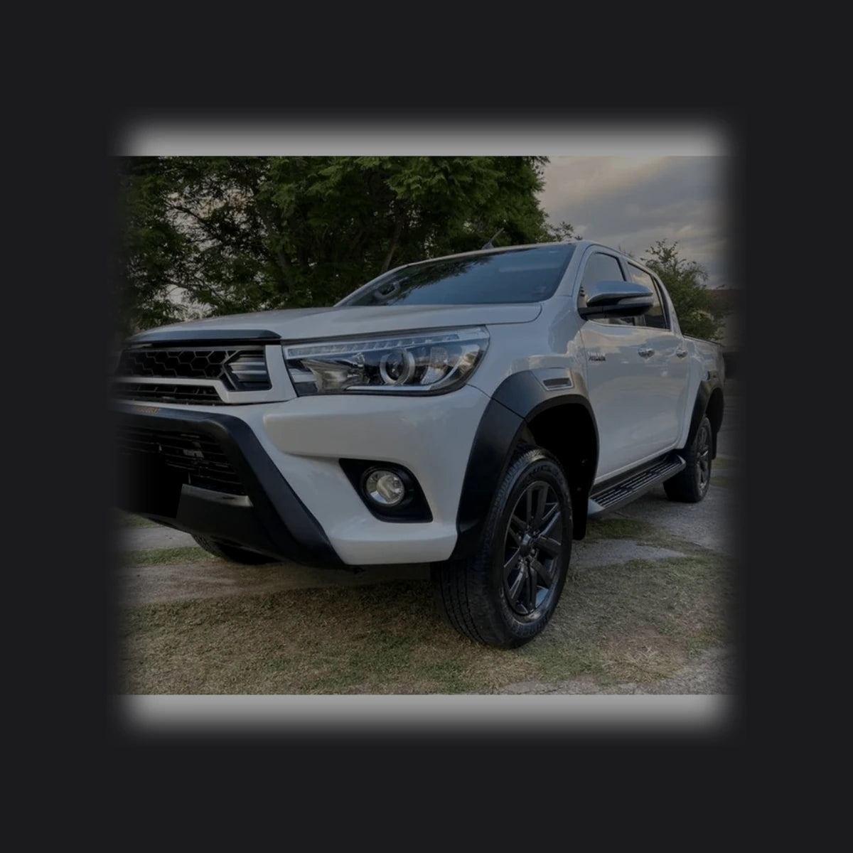 Ensanches Fenders X 4 para Toyota Hilux 2015-2022. [IRP-CATALOG:FEND004-GALLERY-3-O.webp:89adbd6f47518d2f]
