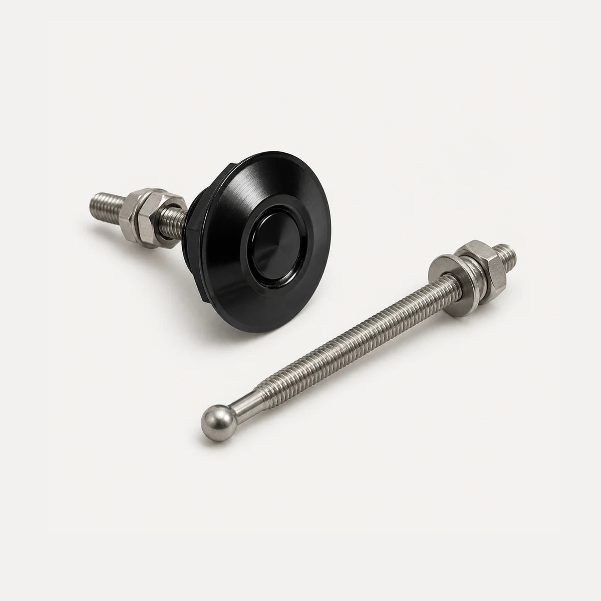 Traba de Aluminio Capot Aerocatch Quick Release Hood Botón. [IRP-CATALOG:HOOD002-NEG-1-C.webp:6526cb018d7e83a7]