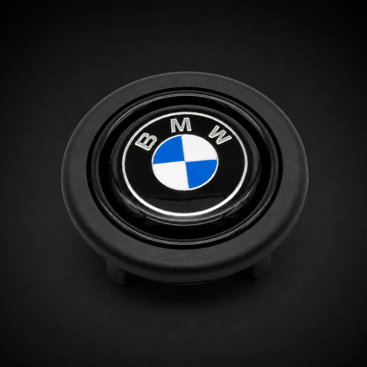 Pulsador de Bocina logo BMW para Volante Deportivo tipo Nardi Omp Momo Gp Race. [IRP-CATALOG:HORN001-BM-1-O.webp:f7bd828e83feed5c]