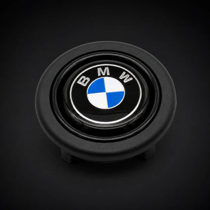 Pulsador de Bocina logo BMW para Volante Deportivo tipo Nardi Omp Momo Gp Race. [IRP-CATALOG:HORN001-BM-1-O.webp:f7bd828e83feed5c]