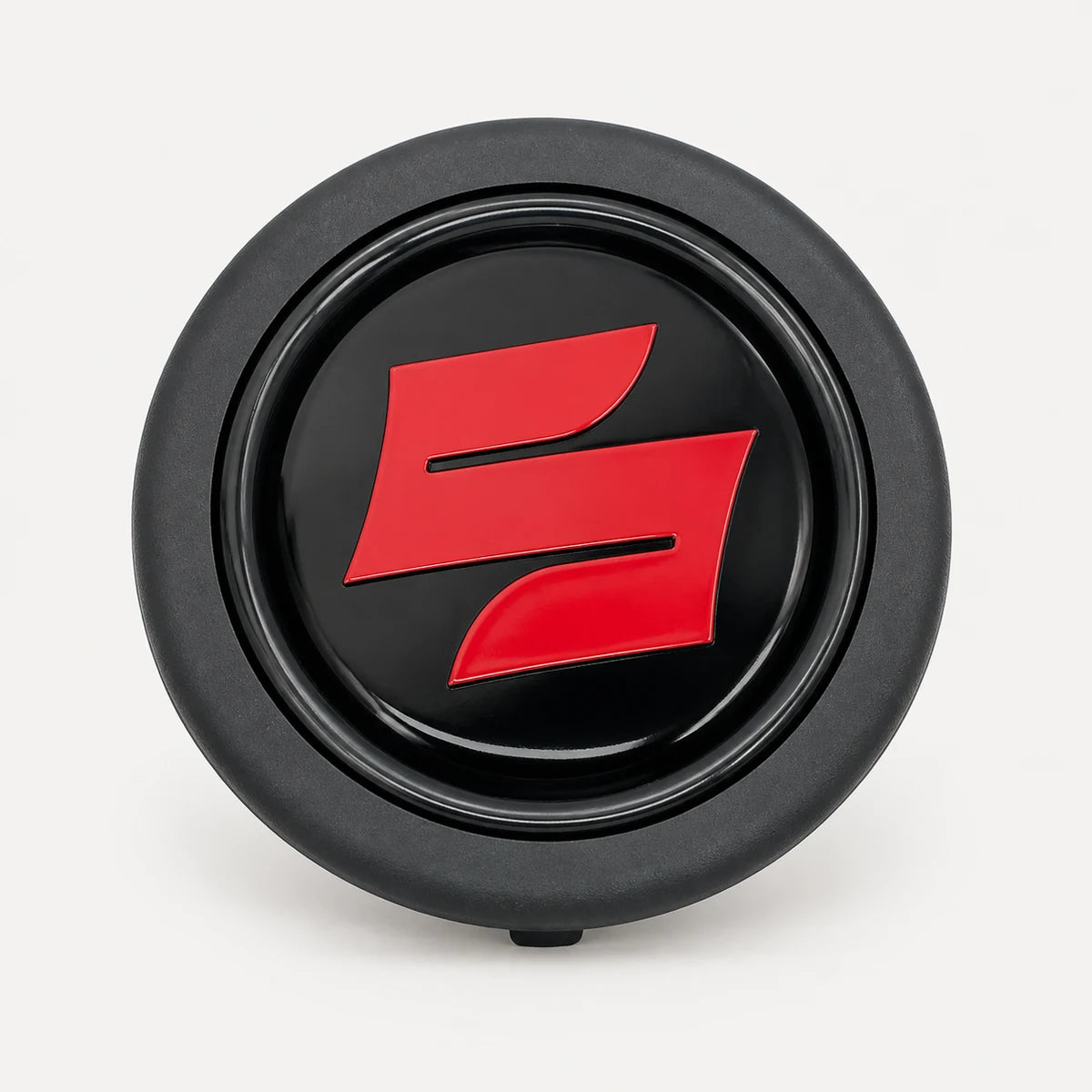 Pulsador de Bocina logo Suzuki para Volante Deportivo tipo Nardi Omp Momo Gp Race. [irp-catalog:horn001-suz-gallery-2-c.webp:e7df82b4b1bf129d]