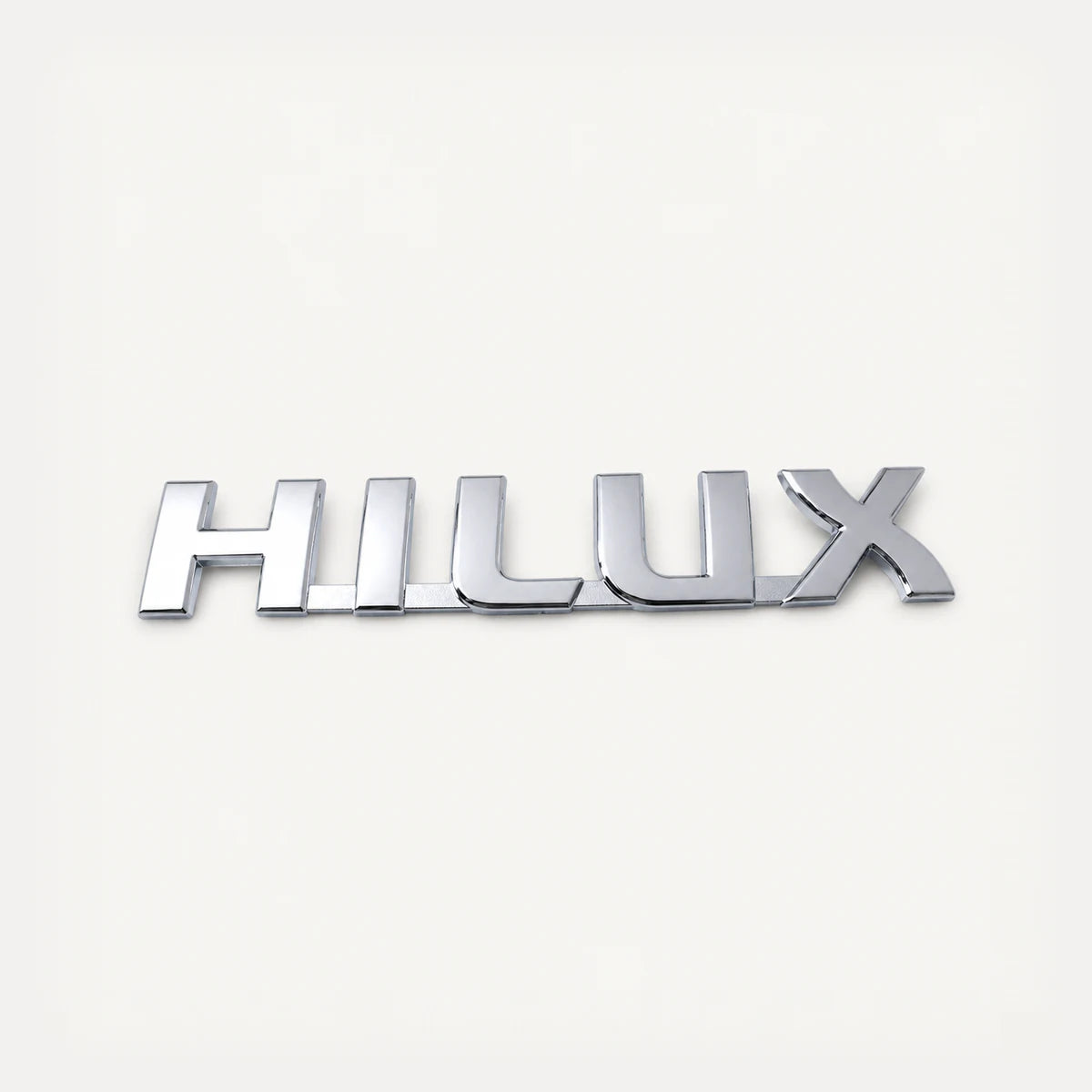 Emblema Toyota Hilux 19x3.3cm. [IRP-CATALOG:INSI006-1-C.webp:d9e1536570442354]