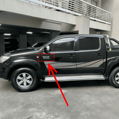 Emblema Toyota Hilux 19x3.3cm