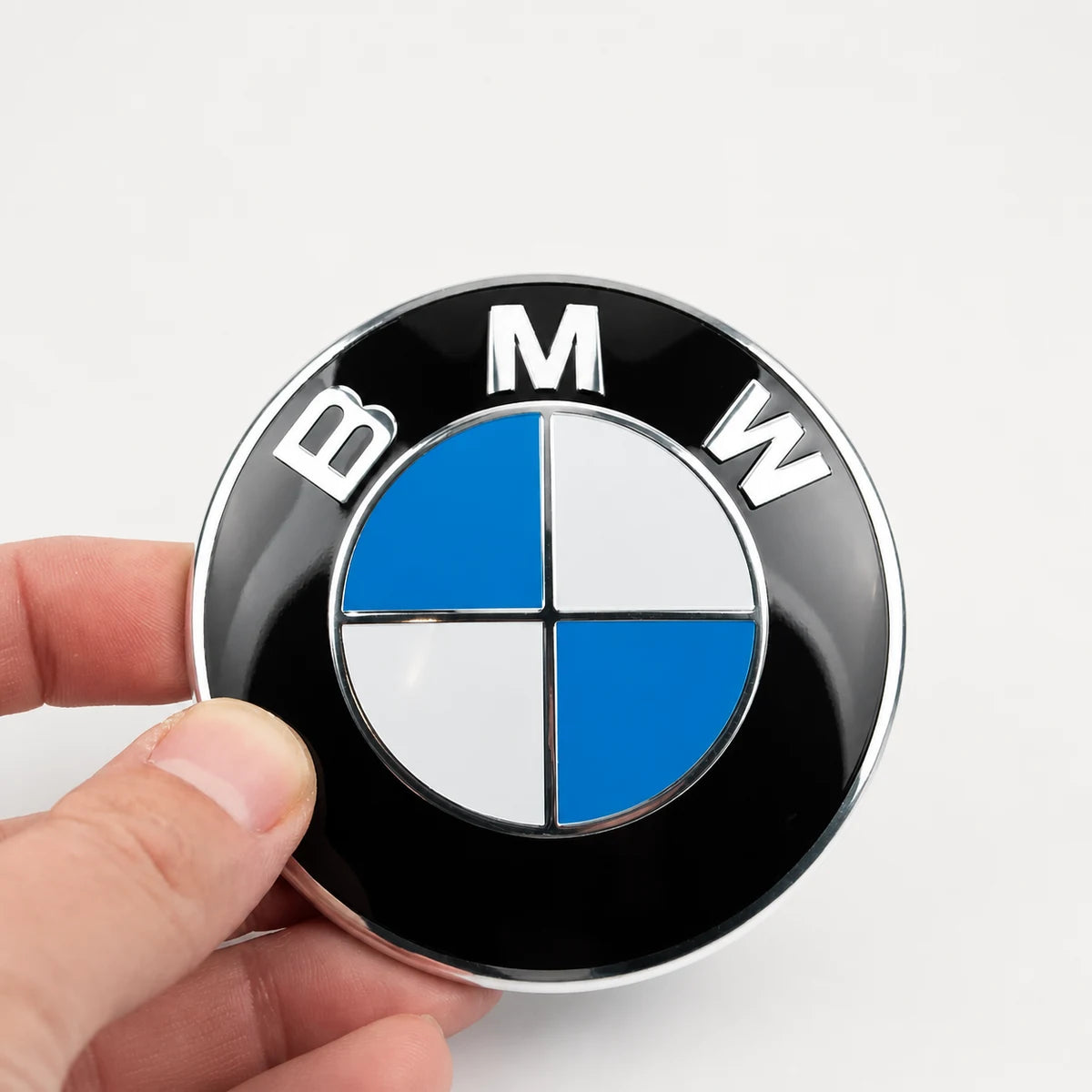 Emblema BMW Original Autoadhesiva 73mm. [irp-catalog:insi007-73mm-gallery-2-c.webp:fe99b9765f2f0907]