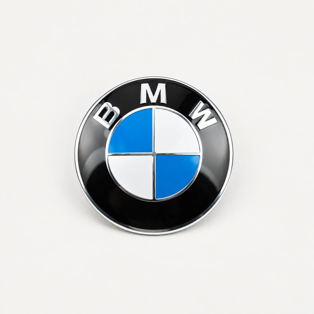 Emblema BMW Original Con Pines 82mm. [IRP-CATALOG:INSI007-82MM-GALLERY-3-C-a345ee2d92b2b978.webp:a345ee2d92b2b978]