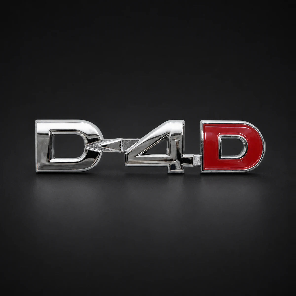 Emblema D-4d Hilux Autoadhesivo Trasero. [IRP-CATALOG:INSI027-1-O.webp:c01563e713e63070]