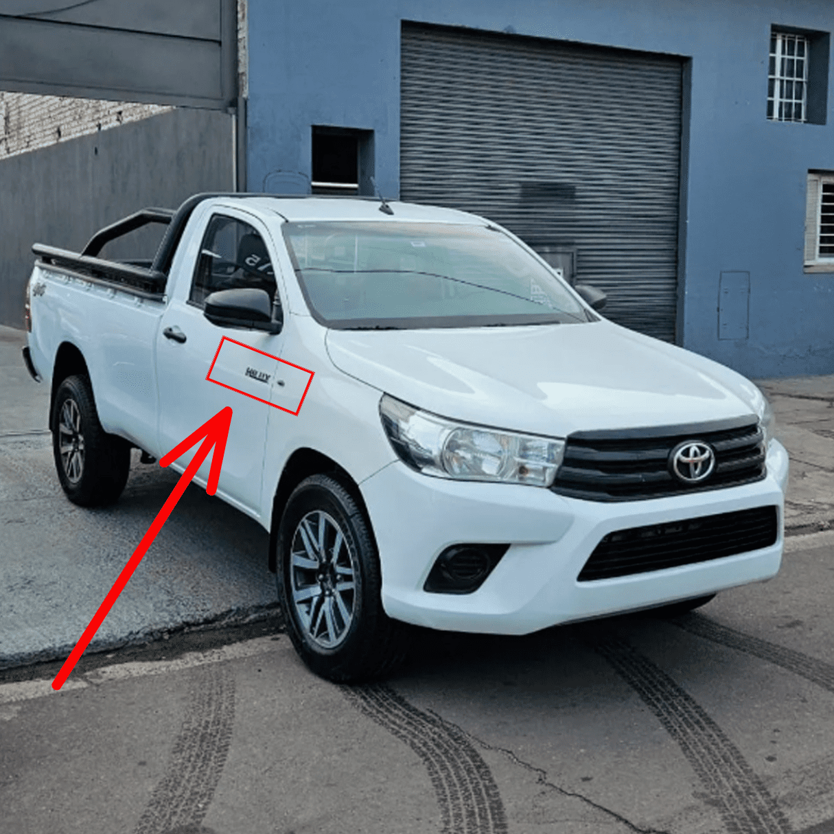 Emblema Toyota Hilux Linea Nueva 2016-2025
