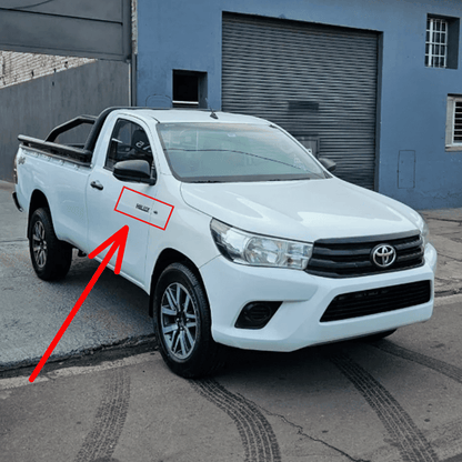 Emblema Toyota Hilux Linea Nueva 2016-2025