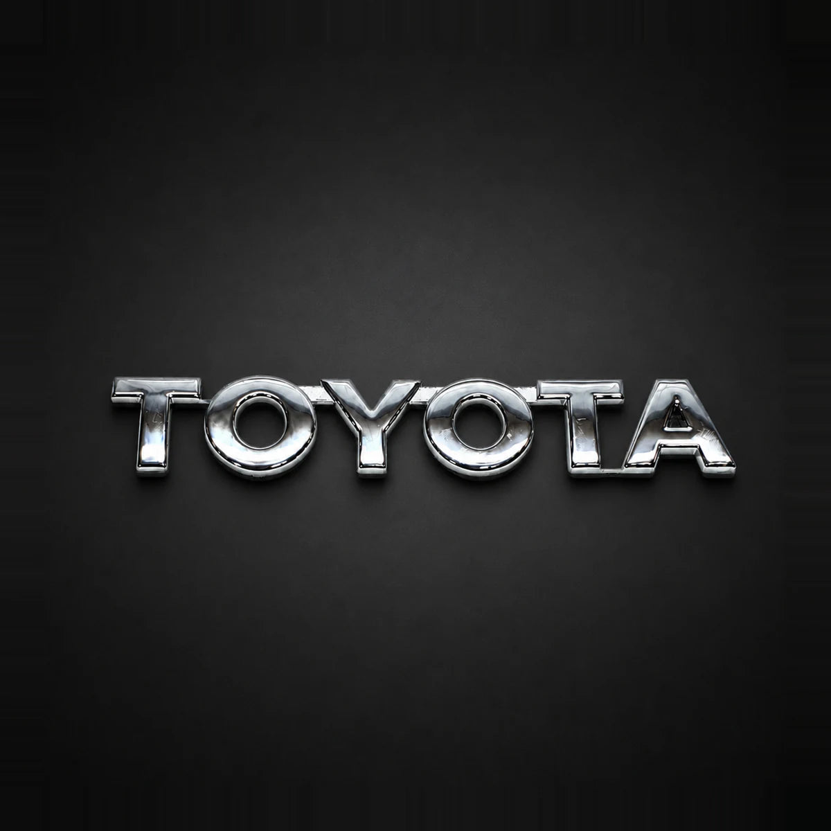 Emblema de Toyota Hilux palabra TOYOTA Cromado 150X28mm. [IRP-CATALOG:INSI035-1-O.webp:d3f02f7fb20067f5]