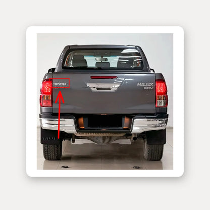 Emblema de Toyota Hilux palabra TOYOTA Cromado 150X28mm. [IRP-CATALOG:INSI035-GALLERY-3-C.webp:2015e6ffa6b3edf0]