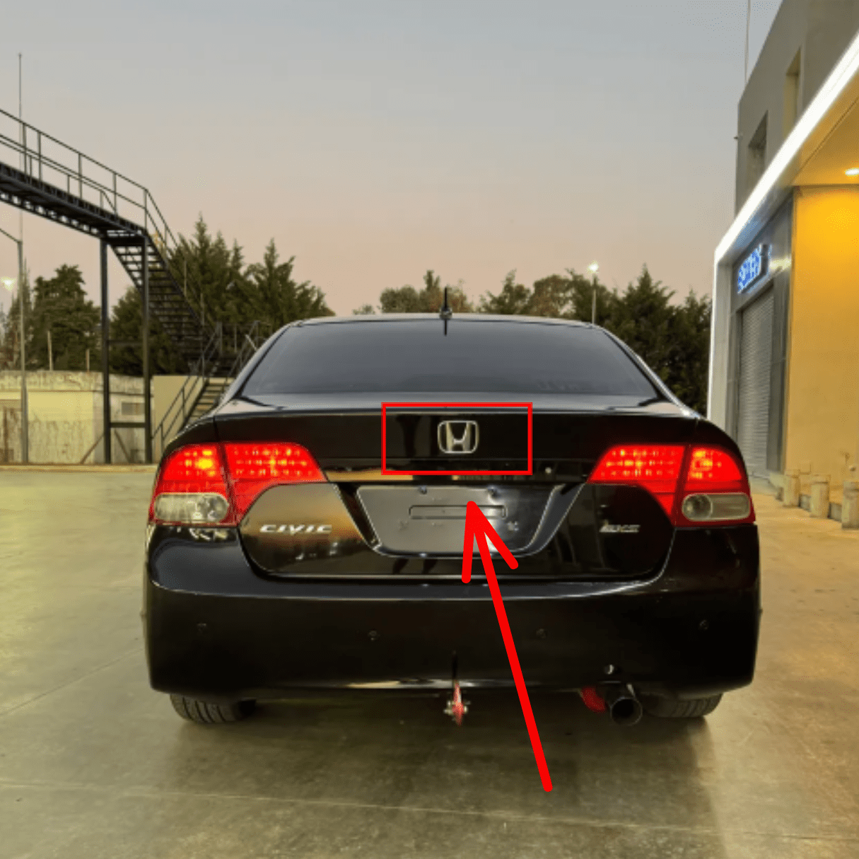 Emblema Trasero Honda Cromado