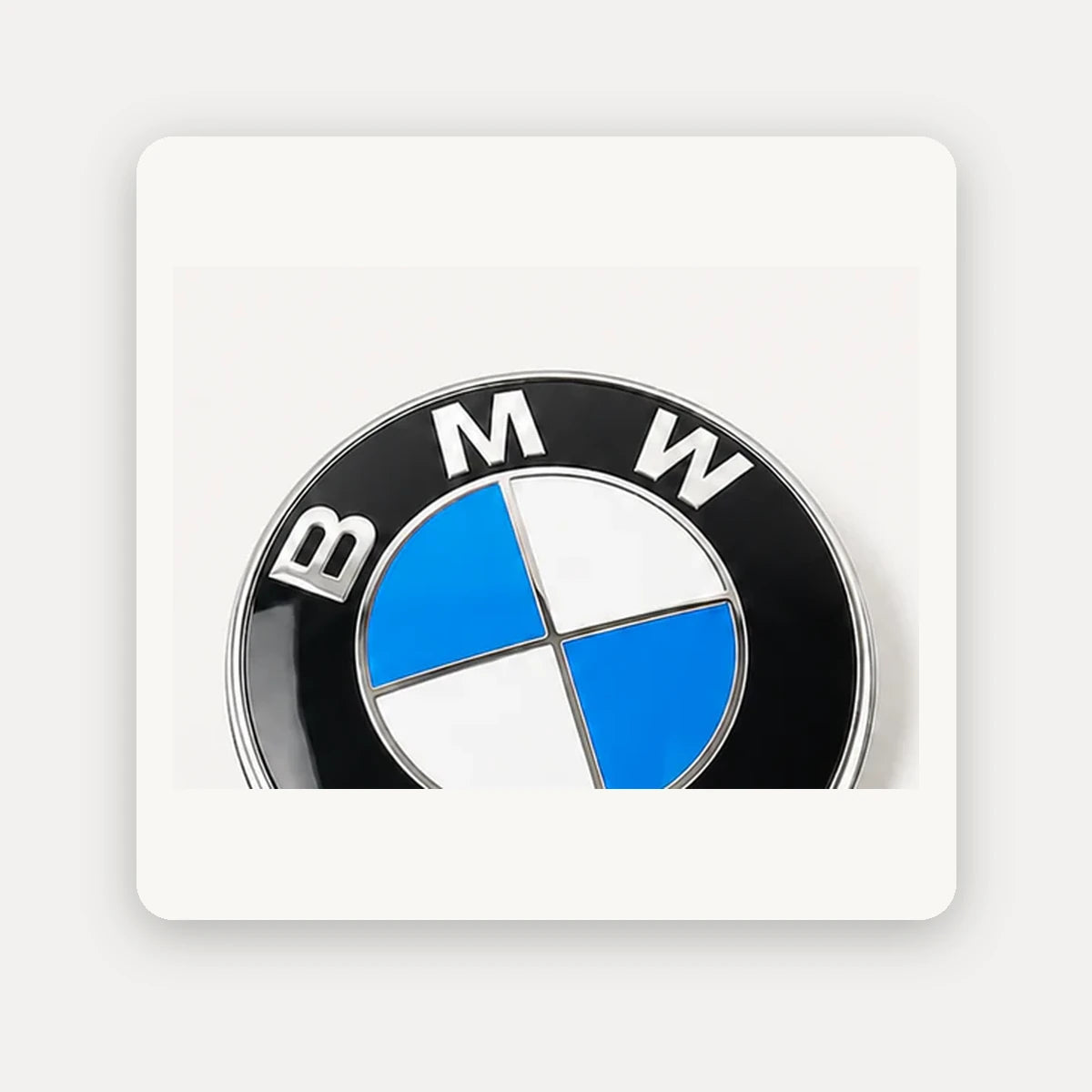 Kit X2 Emblemas BMW Capot y Baúl 82mm/73mm Insignias OEM. [IRP-CATALOG:KIT-X2-BMW-73MM-82MM-OEM-GALLERY-4-C.webp:07c0b61b519f546a]