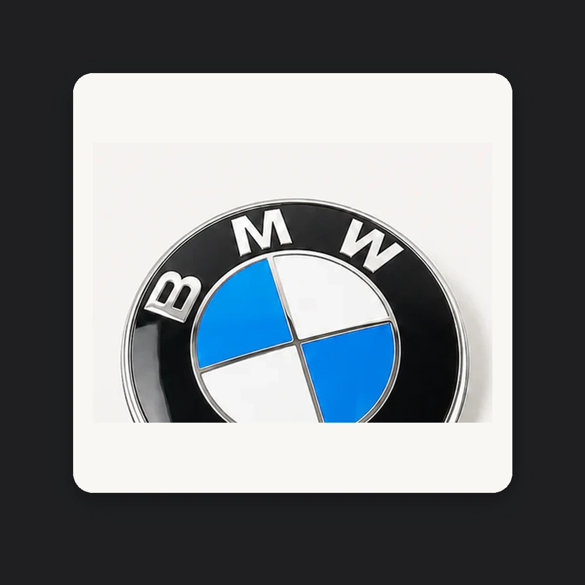 Kit X2 Emblemas BMW Capot y Baúl 82mm/73mm Insignias OEM. [IRP-CATALOG:KIT-X2-BMW-73MM-82MM-OEM-GALLERY-4-O.webp:e5c5571664941232]