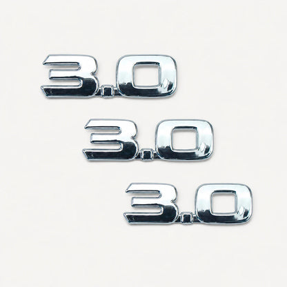 Kit X3 Emblemas 3.0 Toyota Hilux Autoadhesivo 2005-2015. [IRP-CATALOG:KIT-X3-INSI028-1-C.webp:c8d28197ac39059f]