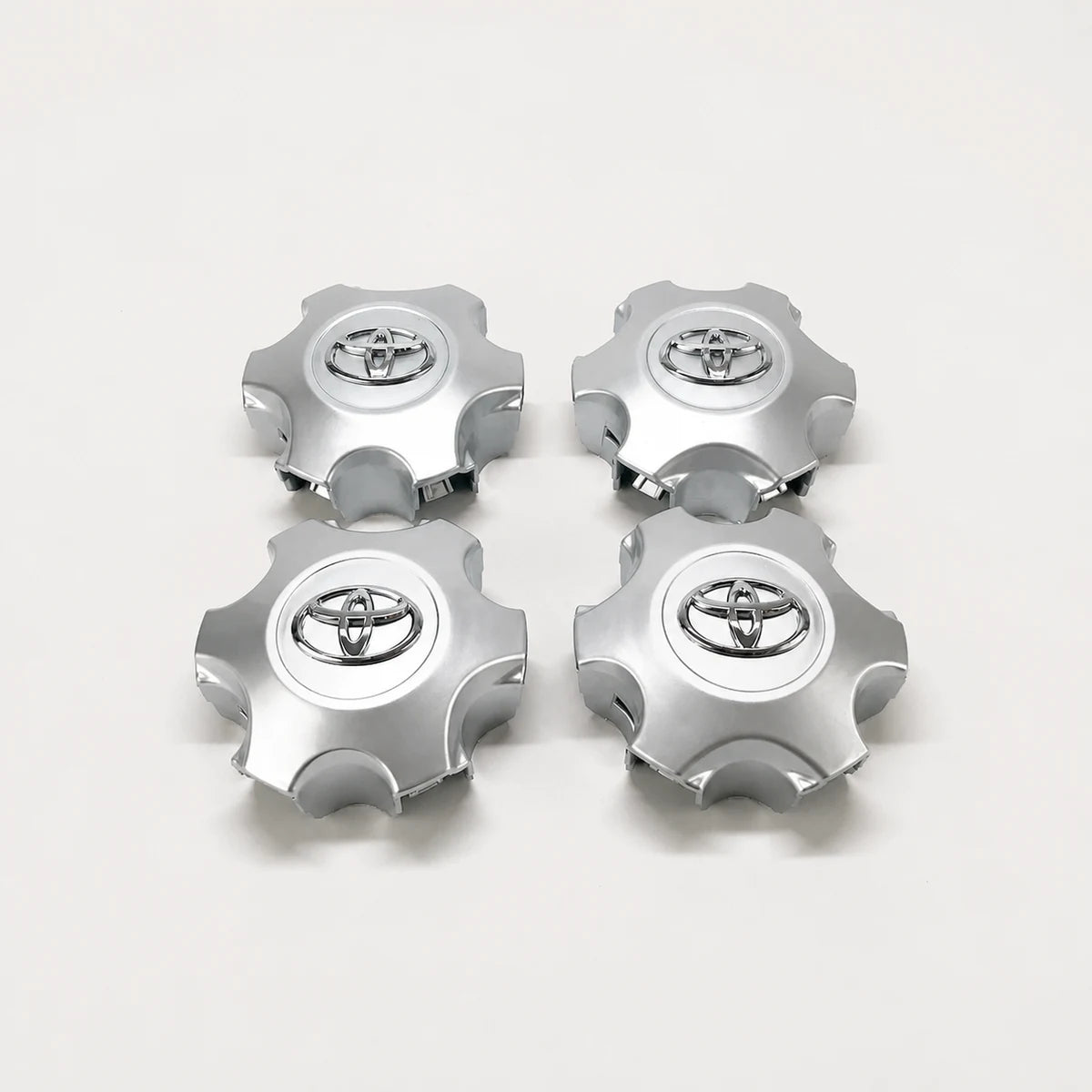 Kit X4 Centro De Llanta Toyota Hilux 2011-2015 135mm. [irp-catalog:kit-x4-whub014-gallery-2-c.webp:4aa87e32618ee34a]