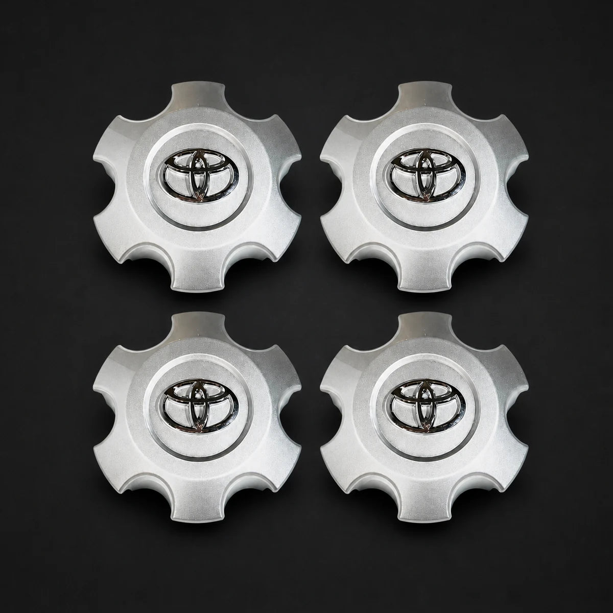 Kit X4 Centro De Llanta Hilux 2012-2017 Srv Linea Nueva. [IRP-CATALOG:KIT-X4-WHUB020-1-O.webp:3367238910bfe2e3]