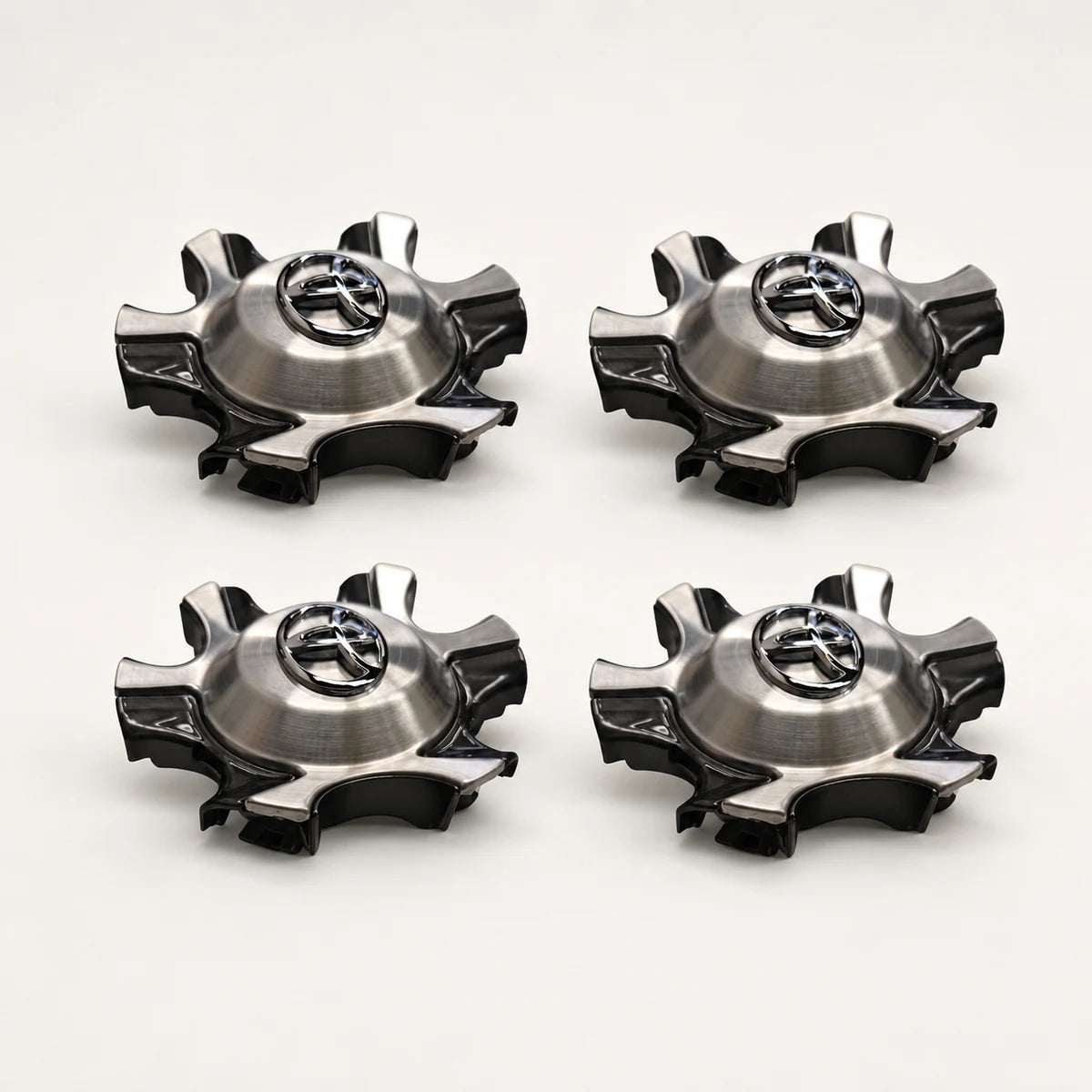 Kit X4 Centros de llanta para Toyota Hilux SRX SW4 2016-2020. [irp-catalog:kit-x4-whub025-gallery-3-c.webp:6357f2994548aa4b]