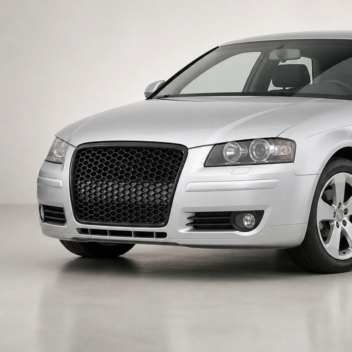 Parrilla Delantera Audi A3 05-08 RS3 Abeja Brillante. [IRP-CATALOG:PARR006-1-C.webp:082d9fb5f5bc18f0]