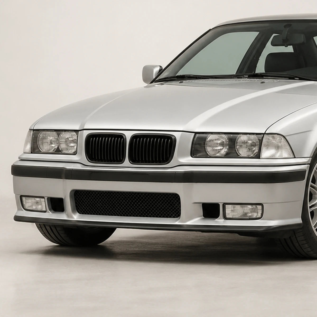 Parrilla para BMW E36 Serie 3 1992-1996 Negra Brillante. [IRP-CATALOG:PARR017-NEG-BRI-1-C.webp:d14af9840045fa4c]