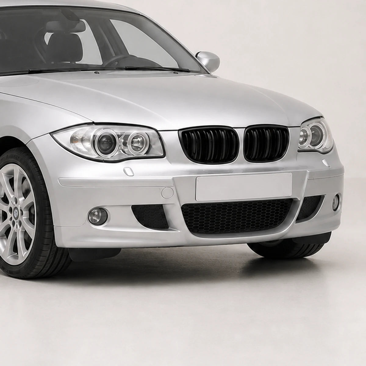 Parrilla BMW Kidneys Riñones Serie 1 E81 E82 E87 Pre Facelift Doble Vira Negra Brillante. [IRP-CATALOG:PARR030-PRE-1-C.webp:dcb82103e4d74acb]