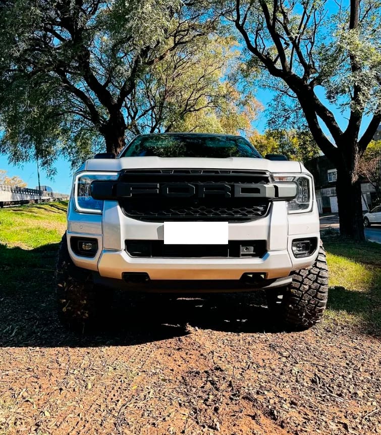 Parrilla Tipo Raptor para Ford Ranger T9 XLT 23-25