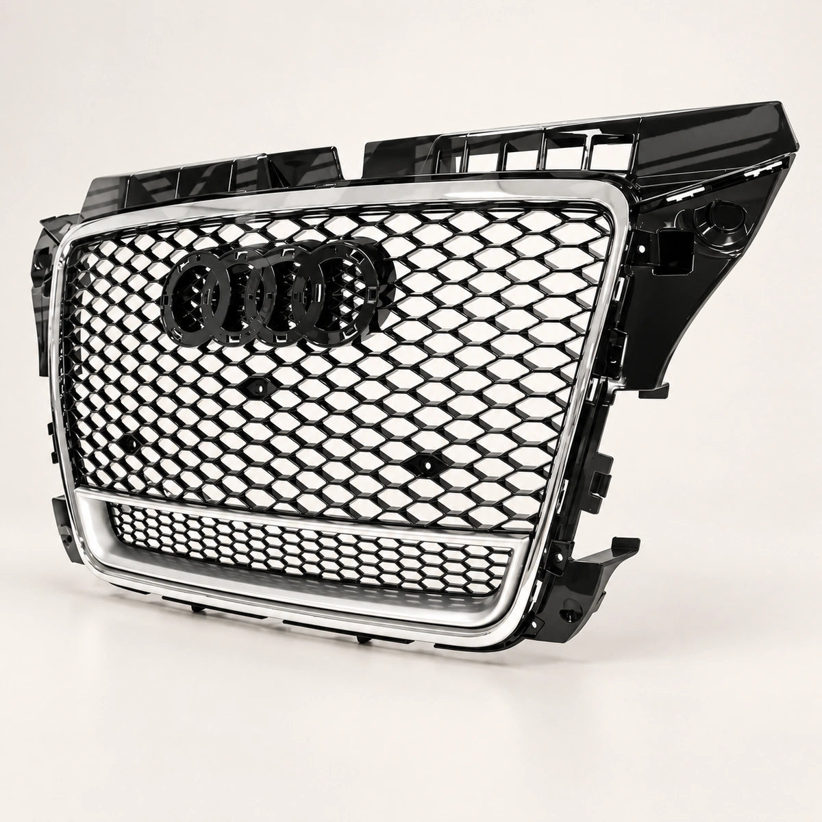 Parrilla Rs3 Para Audi A3 8p Borde Cromado Con Quattro. [IRP-CATALOG:PARR040-GALLERY-4-C-2bd7a580701021a6.webp:2bd7a580701021a6]