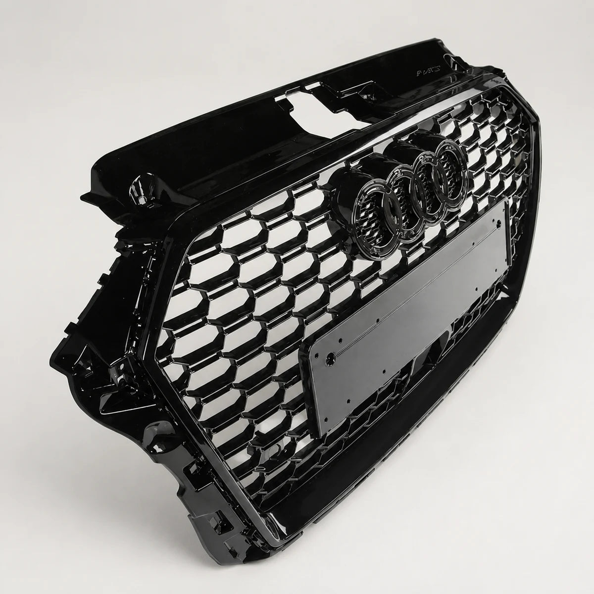Parrilla Estilo Rs3 Para Audi A3 8v 17-20 Negra Quattro Negra. [irp-catalog:parr056-gallery-2-c.webp:32095a47c3dc3f5e]