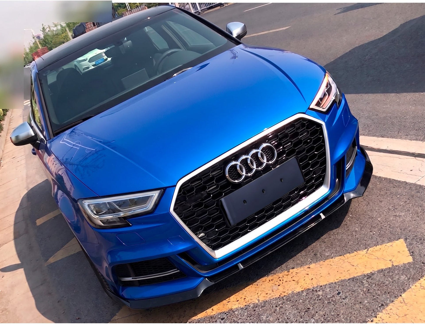 Parrilla estilo Rs3 para Audi A3 8v 17-20 Negra con Borde Gris + Quattro