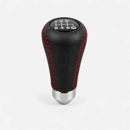Pomo de Cambios Universal Cuero Costura Roja a Rosca Tuning 5ta/6ta. [IRP-CATALOG:POMO029-6TA-GALLERY-4-C-5adc2aad047a5575.webp:5adc2aad047a5575]