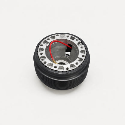 Masa Adaptadora de Volante Suzuki Swift MK2/MK3/MK4 Omp Nardi. [IRP-CATALOG:SHUB010-GALLERY-1-C-b8665304b68dbb4a.webp:b8665304b68dbb4a]