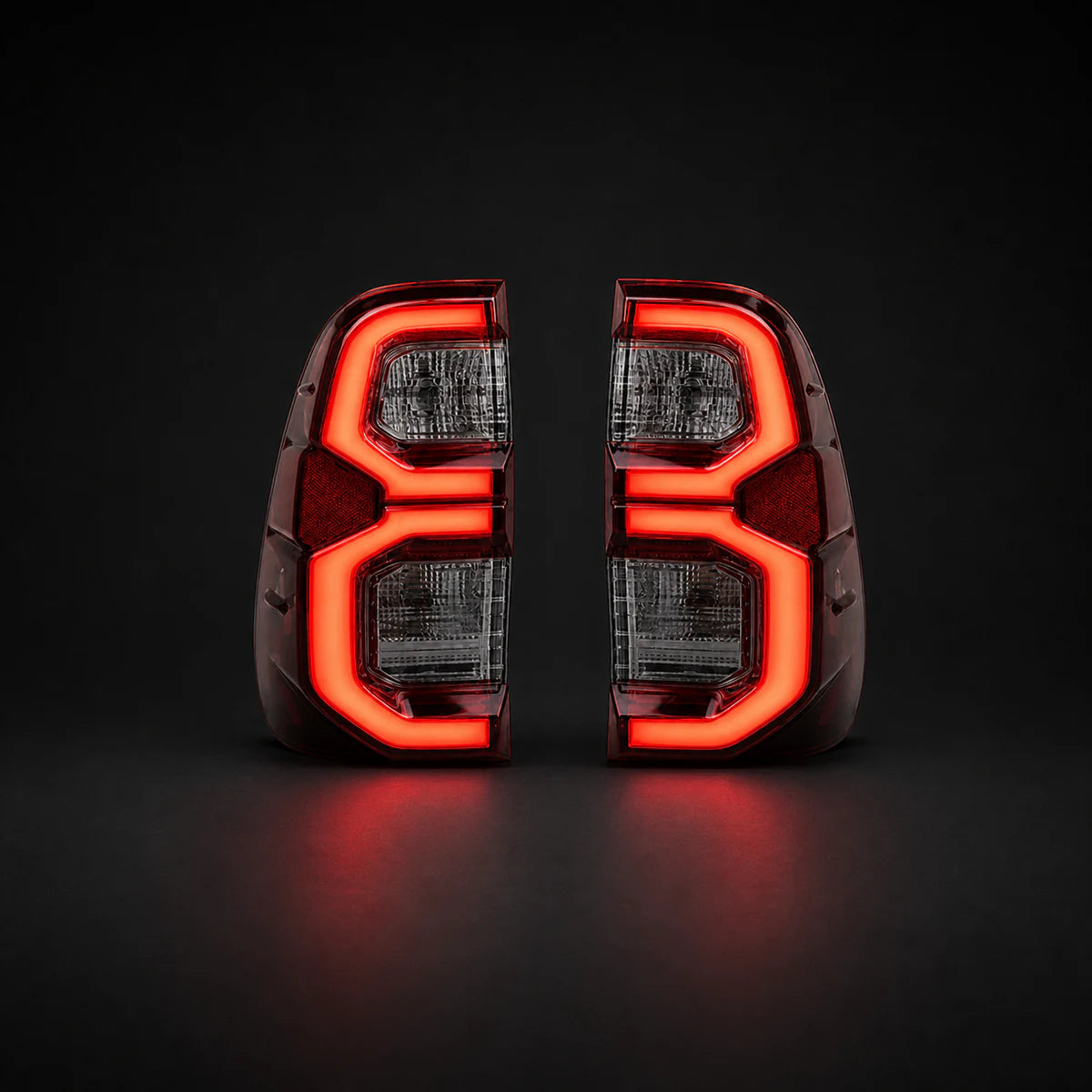 Faros Traseros Para Toyota Hilux 2016 A 2026 Led Gr Ambos Lados Rojo. [IRP-CATALOG:TAIL006-1-O.webp:6a690444d0f96a26]
