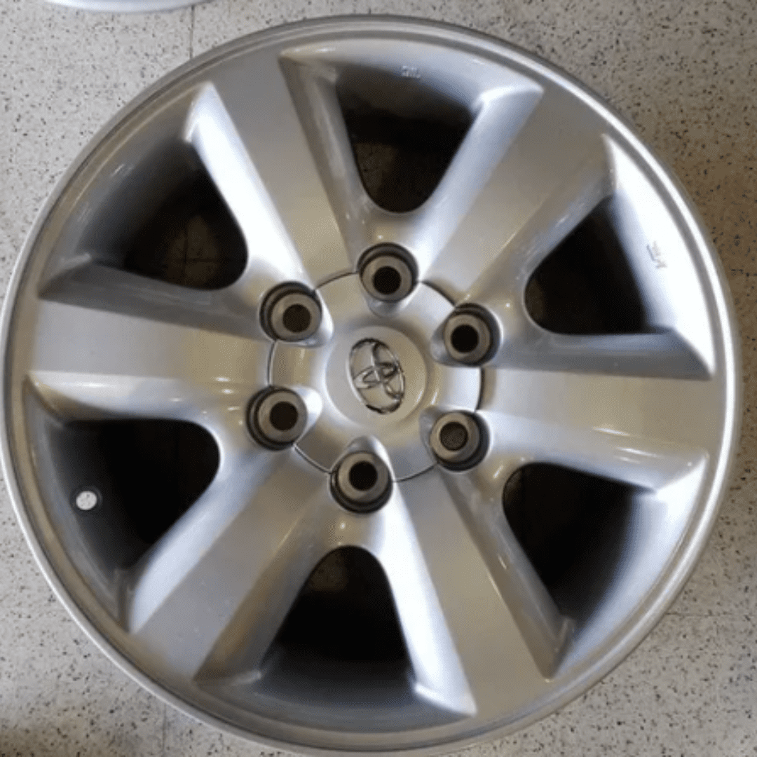 Centro de Llanta para Toyota Hilux 08-12